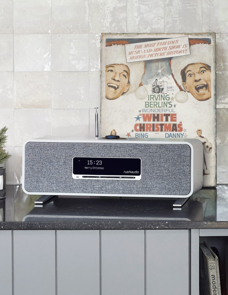Ruark Audio R3 grey lifestile